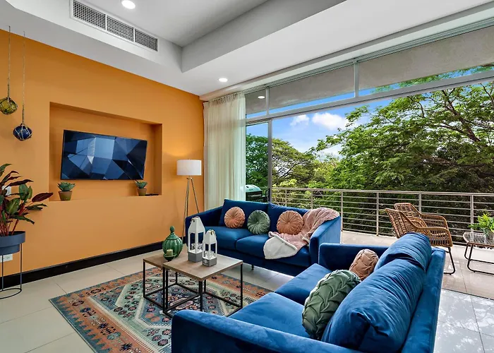 Pura Vida Charm, Canopy Views, Block From Beach Tamarindo